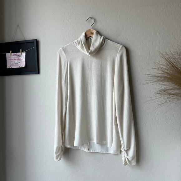Forte Forte Turtleneck‎ Cream Italian Velvet Silk Blend Long Sleeve Top Size 1 - Picture 3 of 10